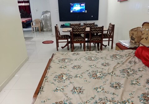 2 kingsize bed couple friendly homestay