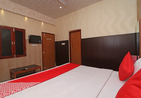 Hotel O YB Continental