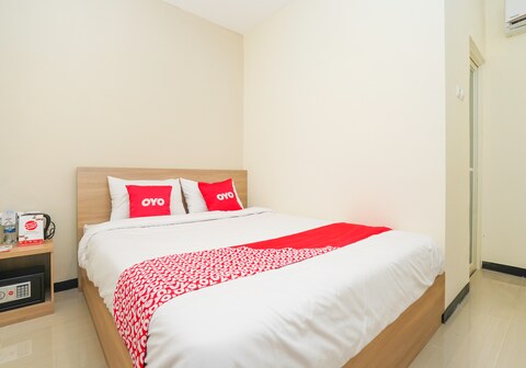 Hotel O Rungkut Near Its Surabaya Formerly Ace Business Hotel