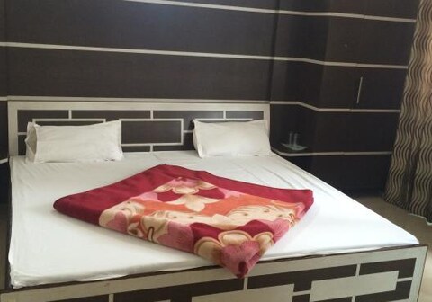 Shri Guru Teg Bahadur Niwas