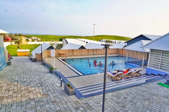 Praveg Beach Resort, Nagoa Beach, Diu