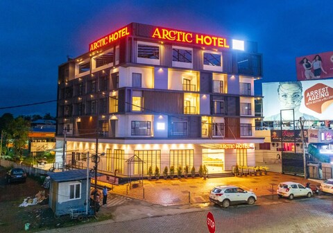Arctic Hotel Vytilla