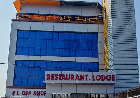 Hotel Panda Continental