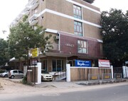 Lloyds Guest House, Lloyds Road, Royapettah, Chennai Lloyds Guest House, Lloyds Road, Royapettah, Chennai