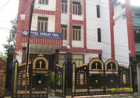 Hotel Viraat Inn