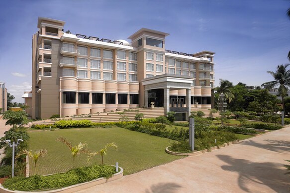 Royal Orchid Central Kireeti Hampi 