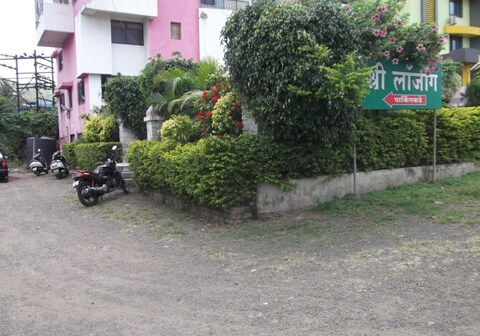 Samruddhi and Shri Inn