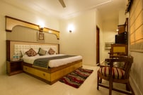 Hotel C Park Inn, Delhi Hotel C Park Inn, Delhi