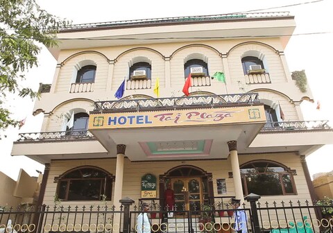 Hotel Taj Plaza