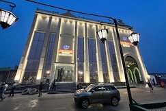 Ganeshwaram Hotel, Restaurant and Banquet Sector-149, Noida