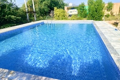 Agvani resort, Falna