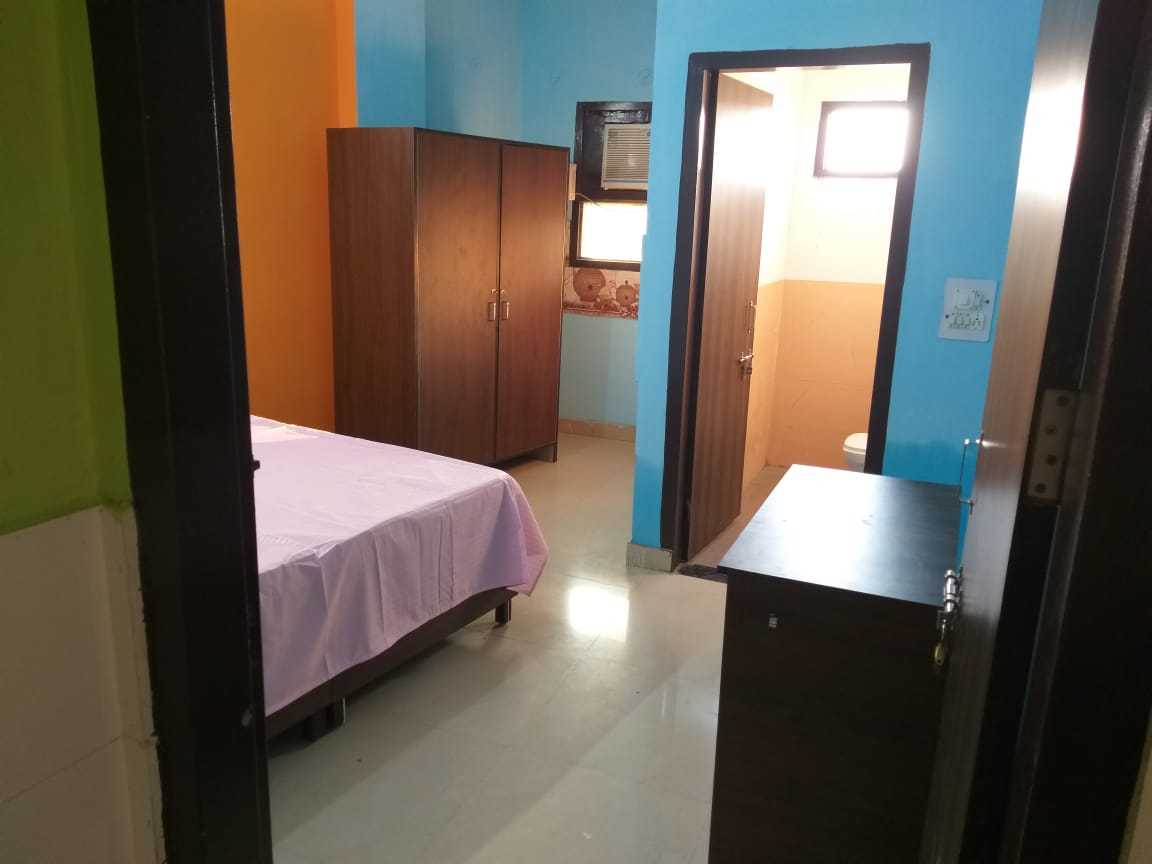 Hotel O Home Krishna Home Stay Near Appu Ghar - Tap to explore photos