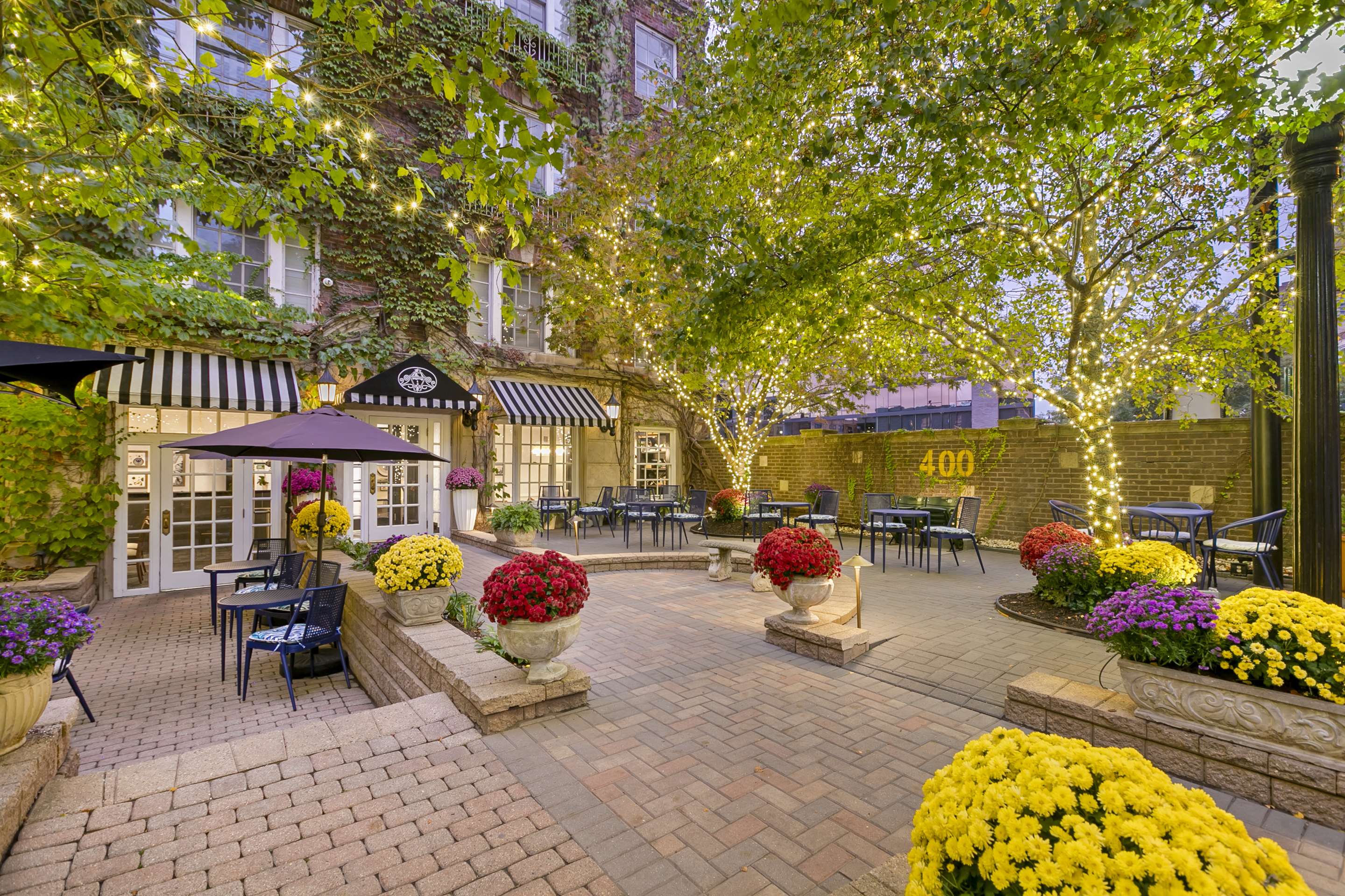 Best Western Plus Hawthorne Terrace Hotel - Tap to explore photos