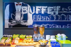 ibis budget Courbevoie Paris la Defense 1, Paris