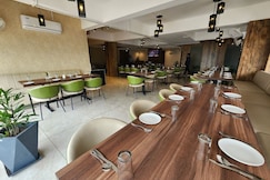 CHESTNUT TREE HOTEL
