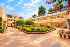 Grand Hotel, Agra