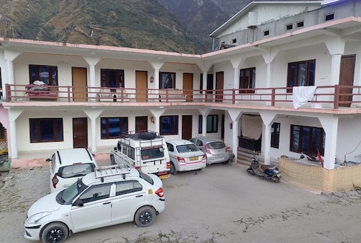 Shiv Someshwar Homestay By StayApart