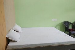 RUKMANI LODGE, Lucknow