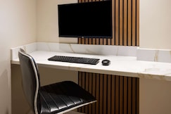 Ramada by Wyndham Bronx, New York