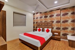 Hotel O VR INN, Vadodara