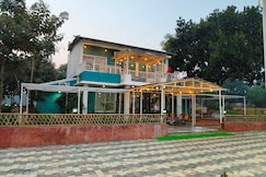 VANVASS HOTEL AND RESORT, Dudhi