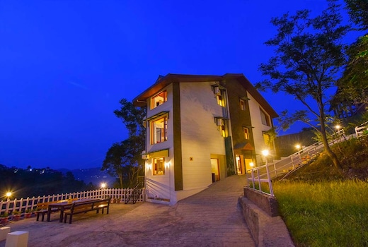V are Family | Juniper Entire 6 BHK Villa