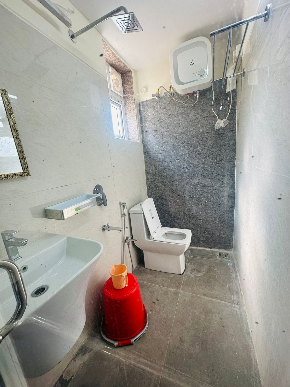 Friendly pent house 1bhk - Tap to explore photos