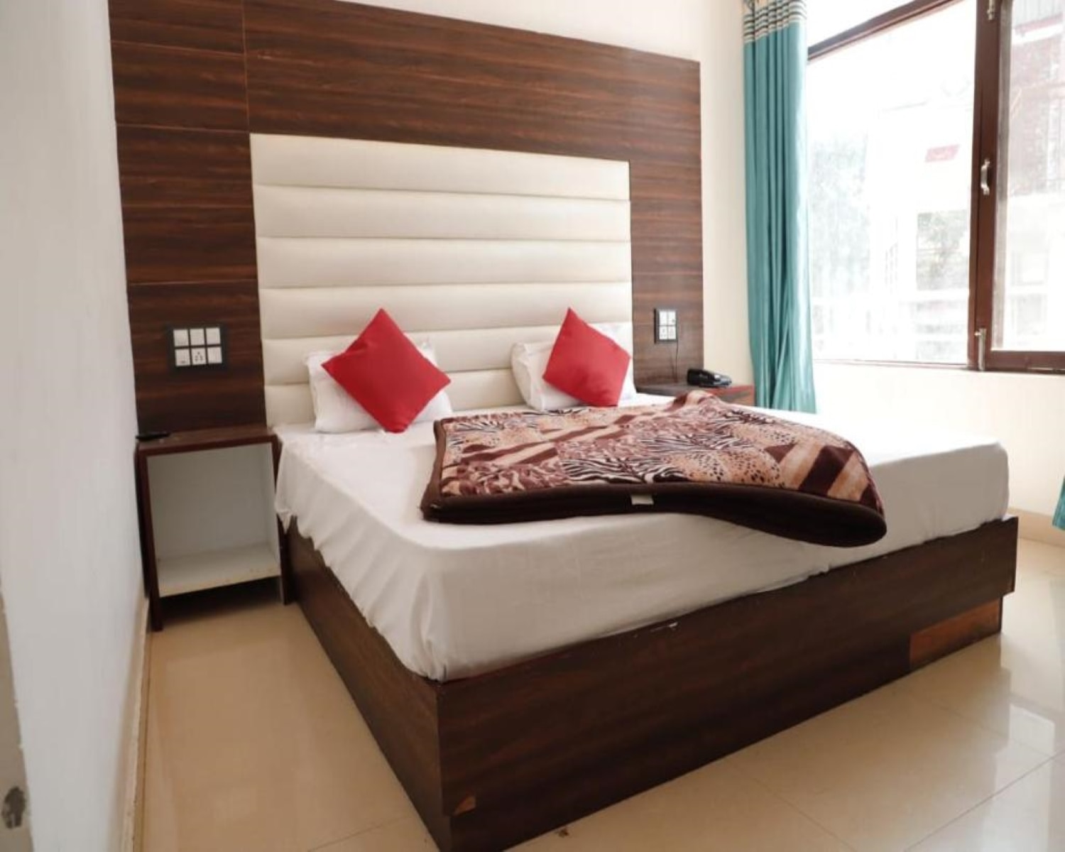 Rahul Hotel & Restaurant | Onsite Parking and 10 mins Drive to Mall Road - Tap to explore photos