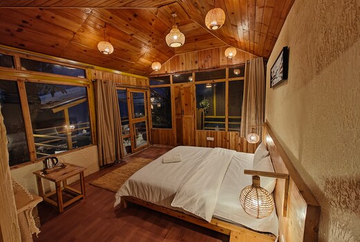 The Roots Treehouse Deotha Jibhi  Tirthan Valley