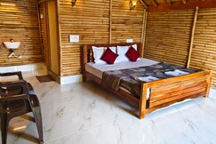 Rishimukh Wellness Resort, Hospet