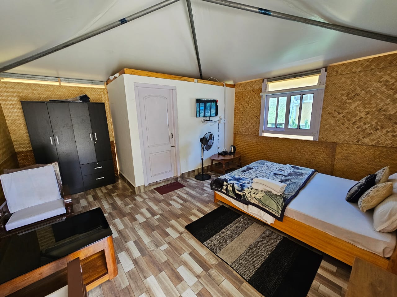 Encamp Lanjom Homestay - Tap to explore photos