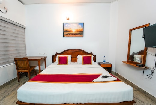 POP TAVERN Deluxe Villa Kovalam by VOYE HOMES