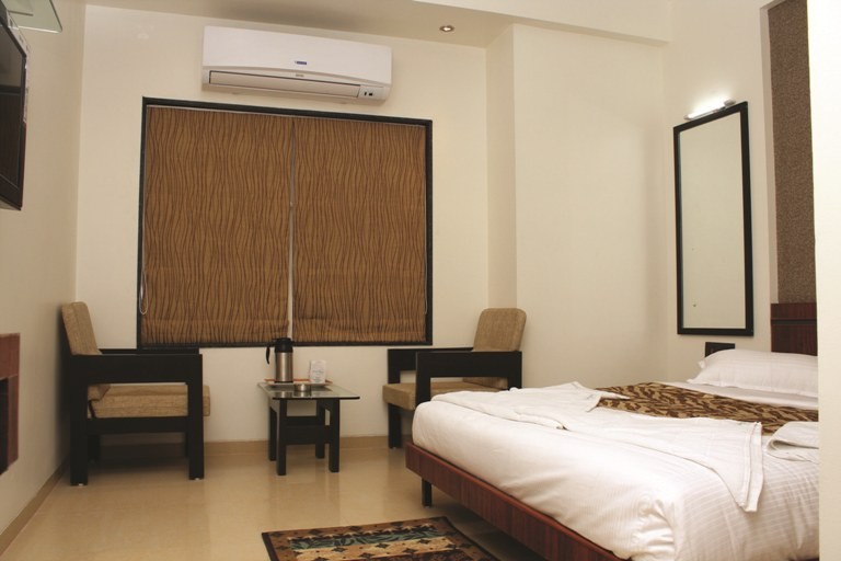 Hotel Royal Kourt 5