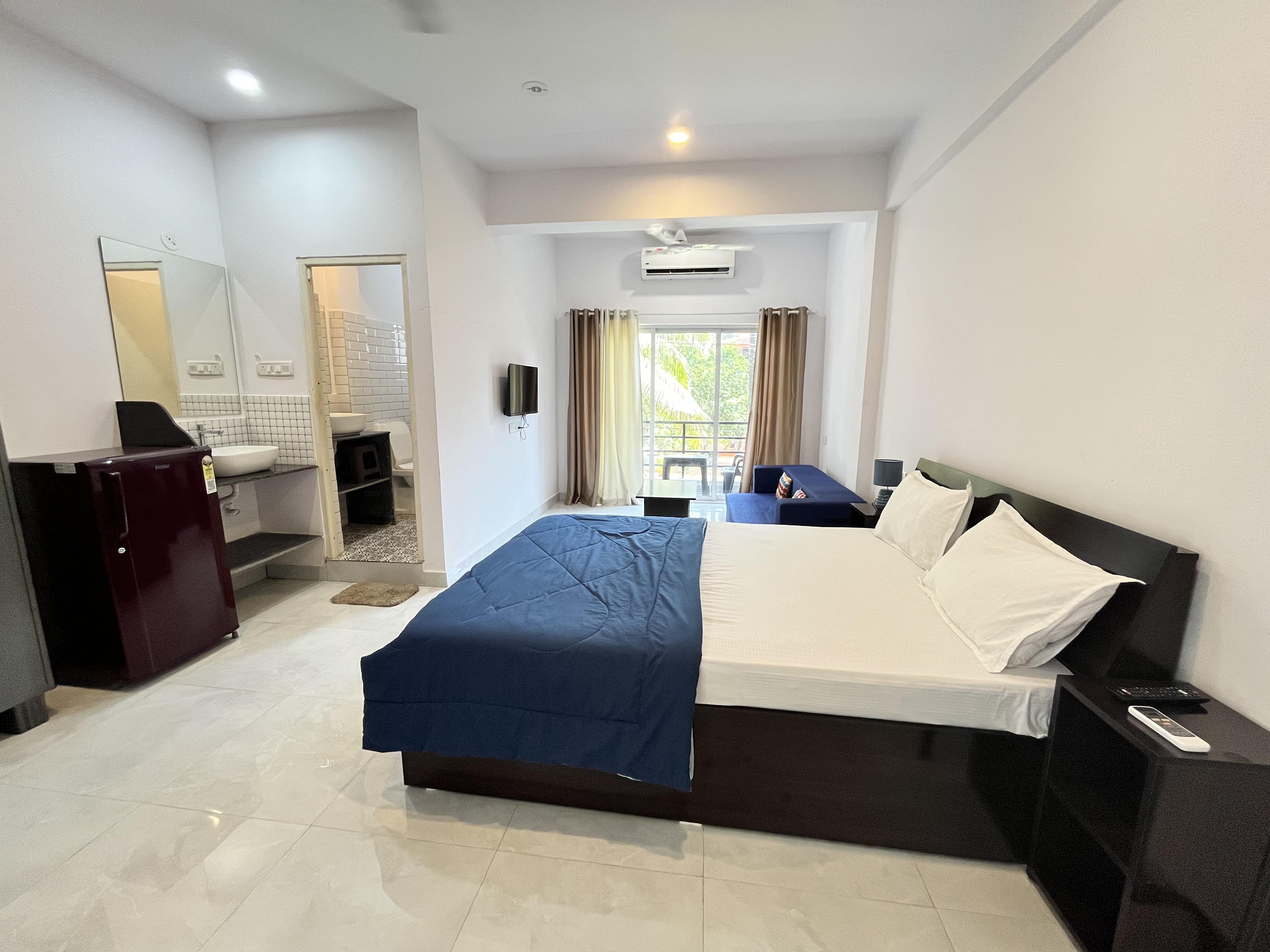 V R Holiday Home Candolim - Tap to explore photos
