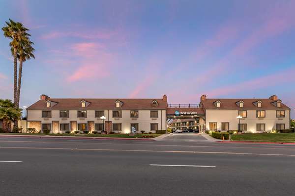 Best Western Country Inn Temecula - Tap to explore photos
