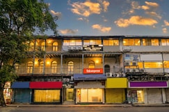 FabExpress Gulshan Grand, Mumbai