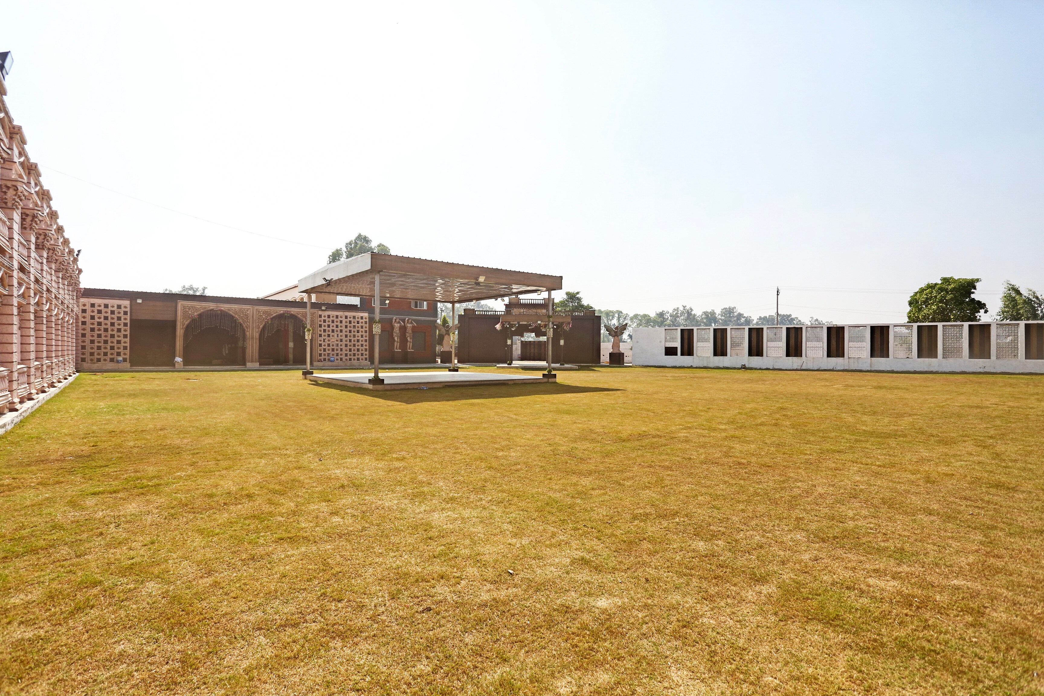 Hotel O Murliwala Wedding Palace And Resort - Tap to explore photos