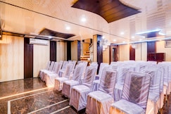 OYO 820240 Ss Palace Inn, Lucknow