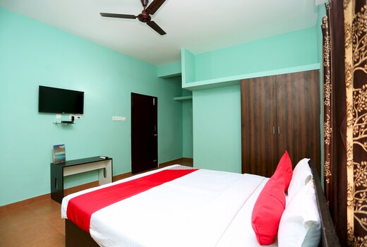 Super OYO 17276 The Maple Tree Hotels