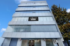 Super Collection O Rajeev Nagar Near Atal Path formerly Vinayaka, Patna