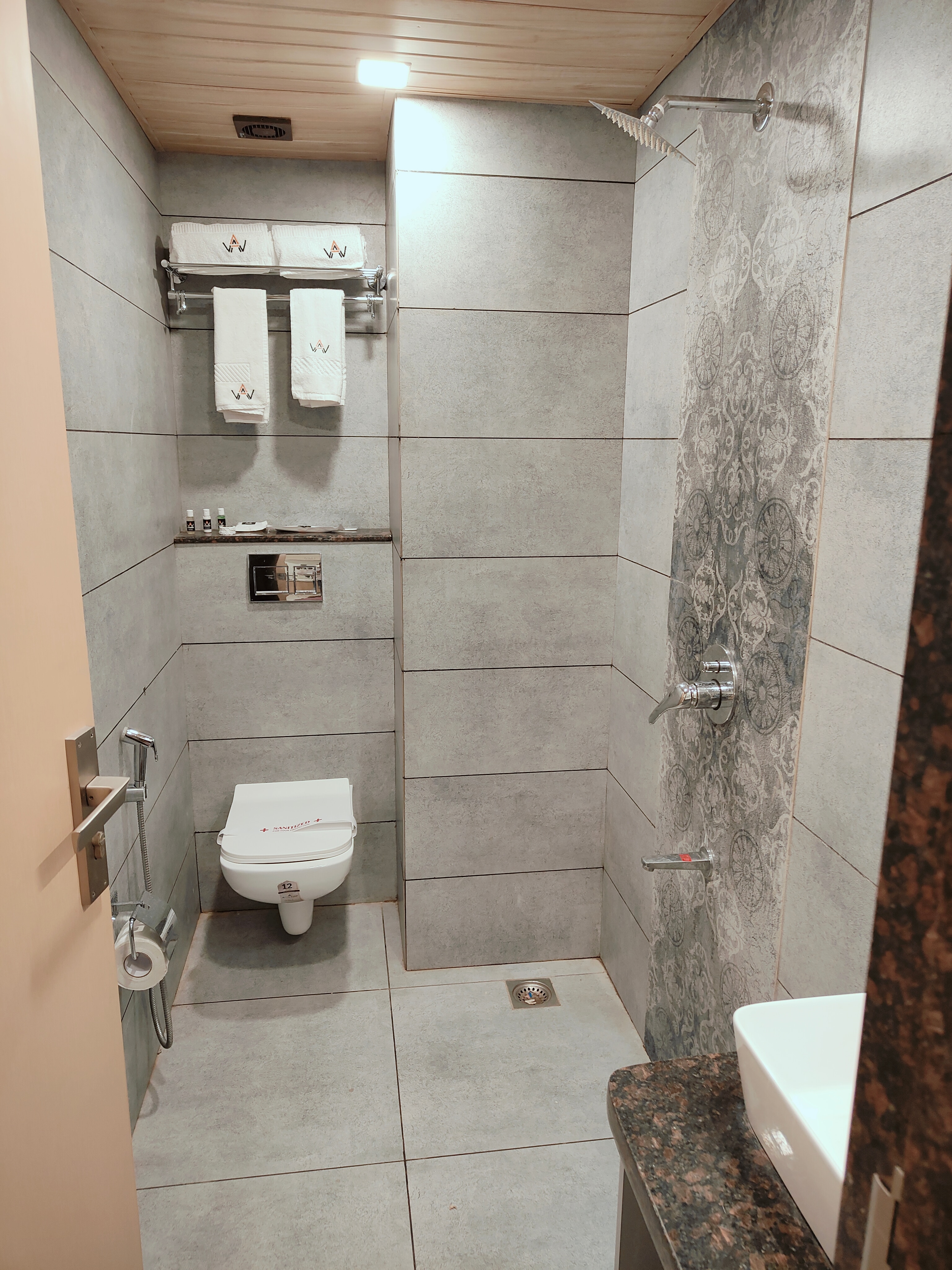 Vav Residency - Tap to explore photos