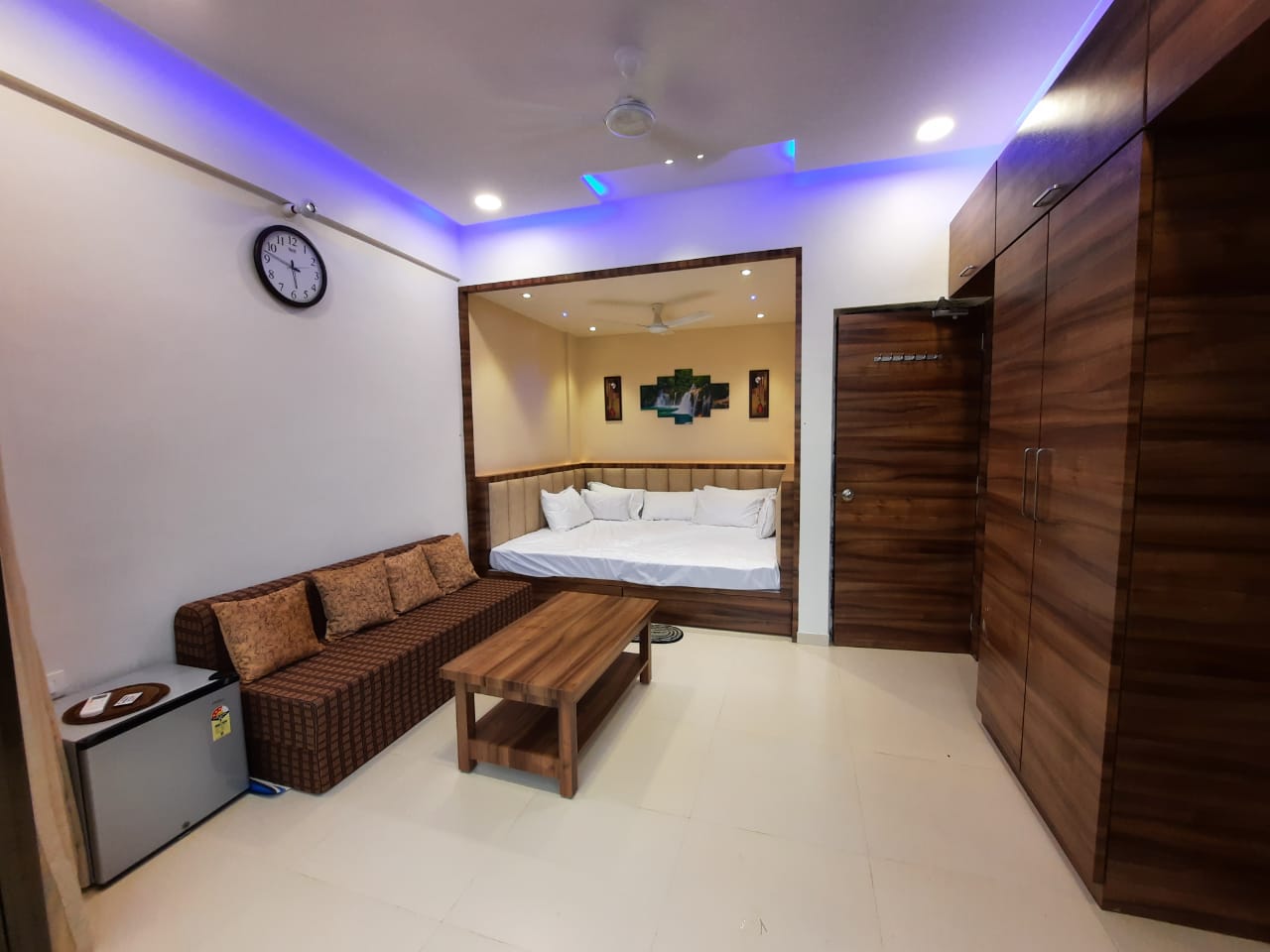 3BHK VILLA PARINDACASA WITH UHD PROJECTOR - Tap to explore photos
