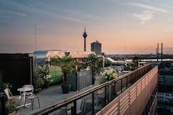 Ruby Luna Hotel Dusseldorf, Dusseldorf