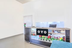 SPOT ON Hotel Vs Palace, Bharthana