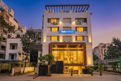 FabHotel Vardhan Plaza, Pune