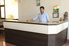 Vishal Lodge, Dehradun