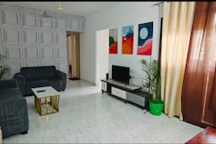 Bamboo Stays -Modern 2bhk Apt with Kitchen, Pune