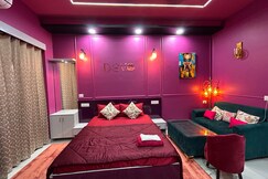 Stay at Devo : Your Cozy Indian Abode, Greater Noida