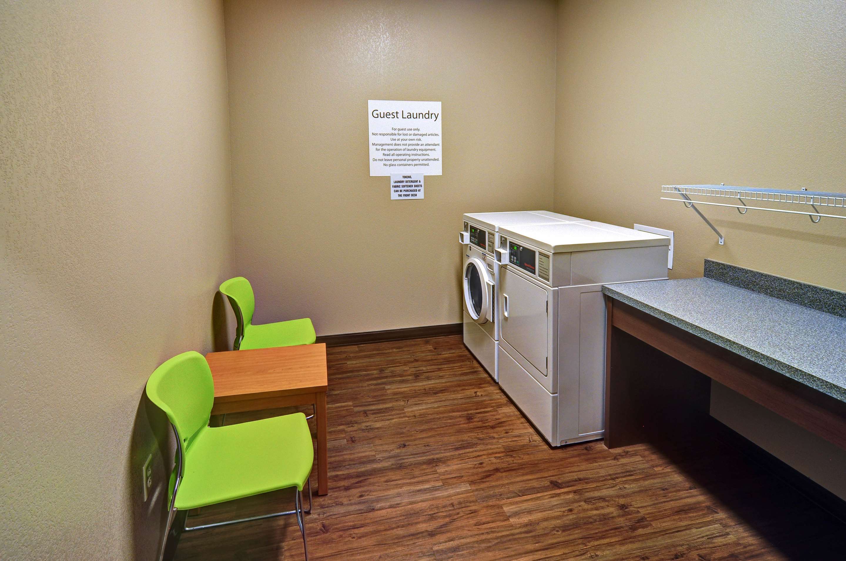 Best Western Plus Patterson Park Inn - Tap to explore photos