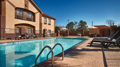 Best Western Bayou Inn & Suites - Tap to explore photos
